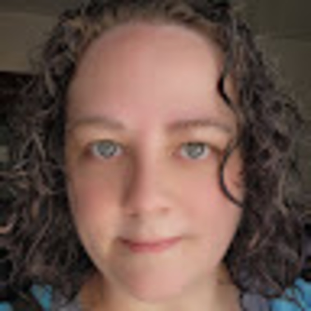 Meet your Posher, Angee